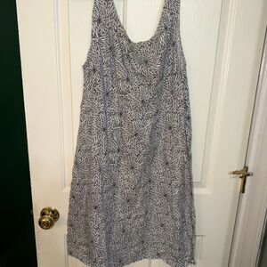 Elegant Black and White Patterned Dress